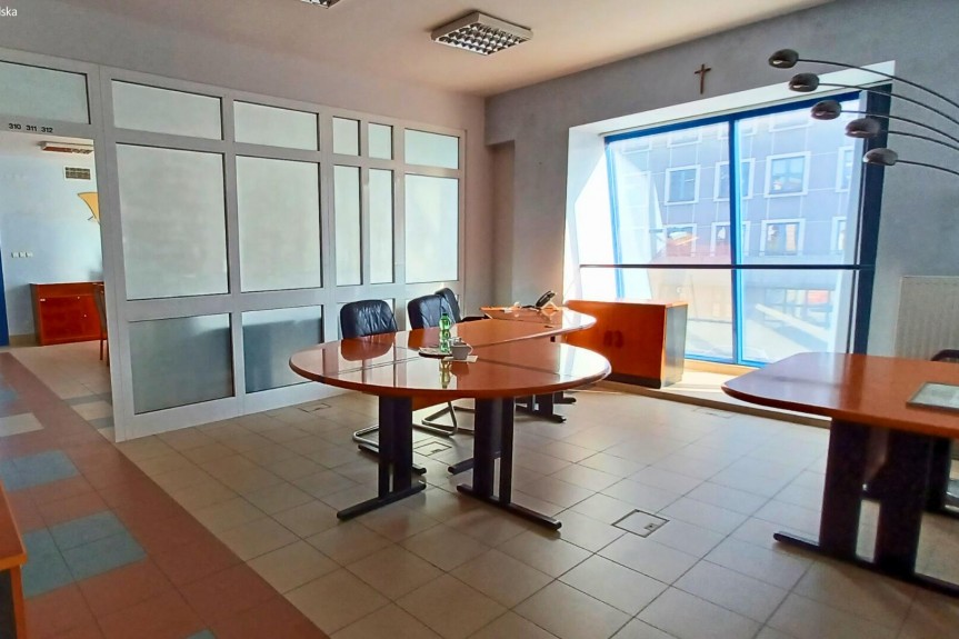 Ł&oacute;dź, Ł&oacute;dź-Śr&oacute;dmieście, Piotrkowska, Wynajem | Budynek biurowy | Ł&oacute;dź | Piotrkowska