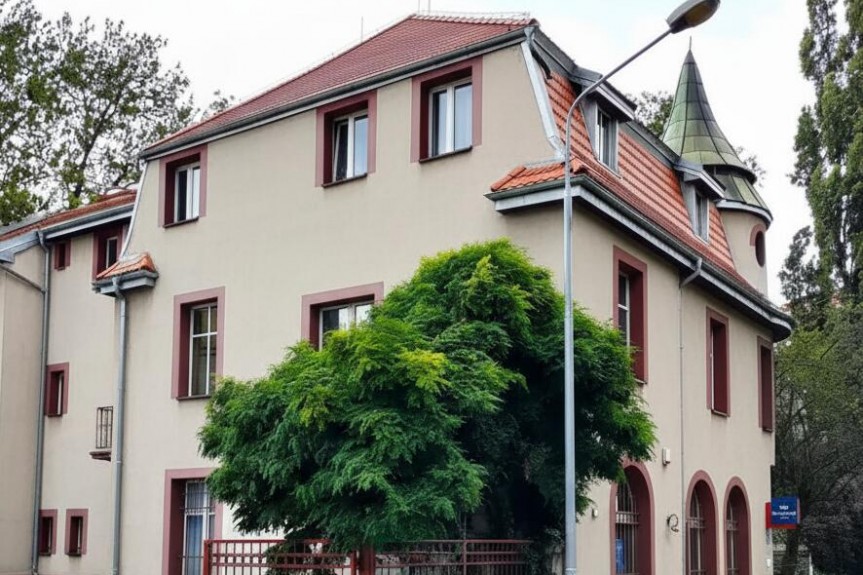 Chorz&oacute;w, Ludwika Waryńskiego, Wynajem | Biura | Usługi | Chorz&oacute;w