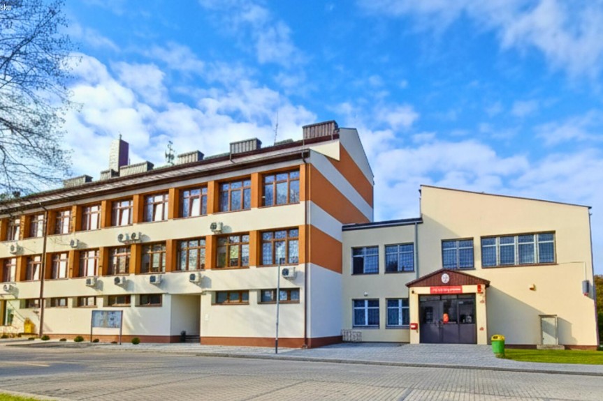 świętokrzyskie, ostrowiecki, Kun&oacute;w, Warszawska, Wynajem | Budynek biurowo-usługowy | Kun&oacute;w