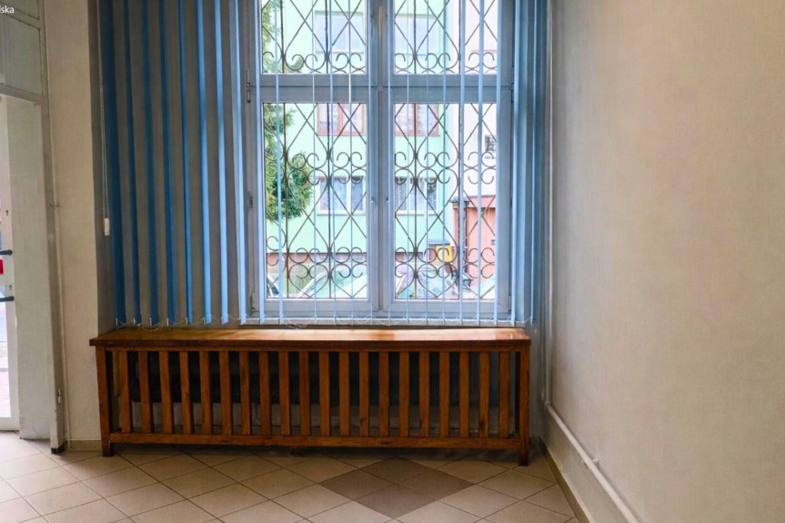 gliwicki, Knur&oacute;w, Lotnik&oacute;w, Wynajem | Pom. biurowe | Usługi | Knur&oacute;w