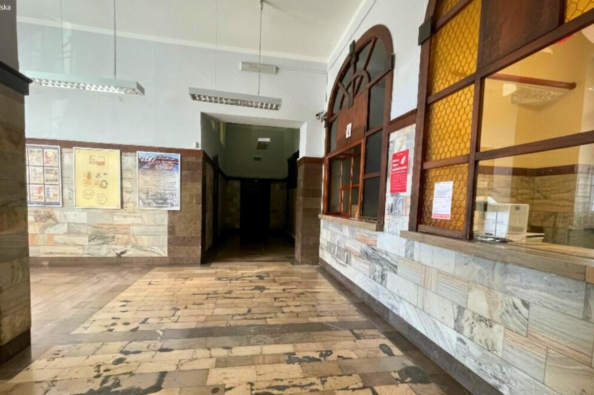 Zabrze, pl. Dworcowy, Wynajem | Handel  | Usługi | Zabrze | Centrum