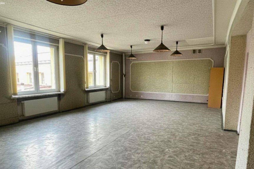 opatowski, Opat&oacute;w, pl. Obrońc&oacute;w Pokoju, Wynajem | Pom. biurowe | Opat&oacute;w | Rynek